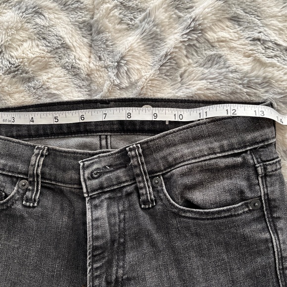 Women's Gap 1969 Straight Leg Jeans - Picture 10 of 11